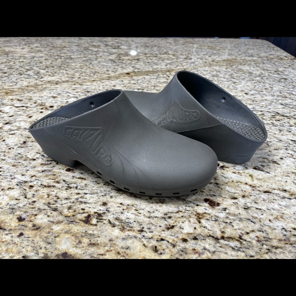 Calzuro OR clogs